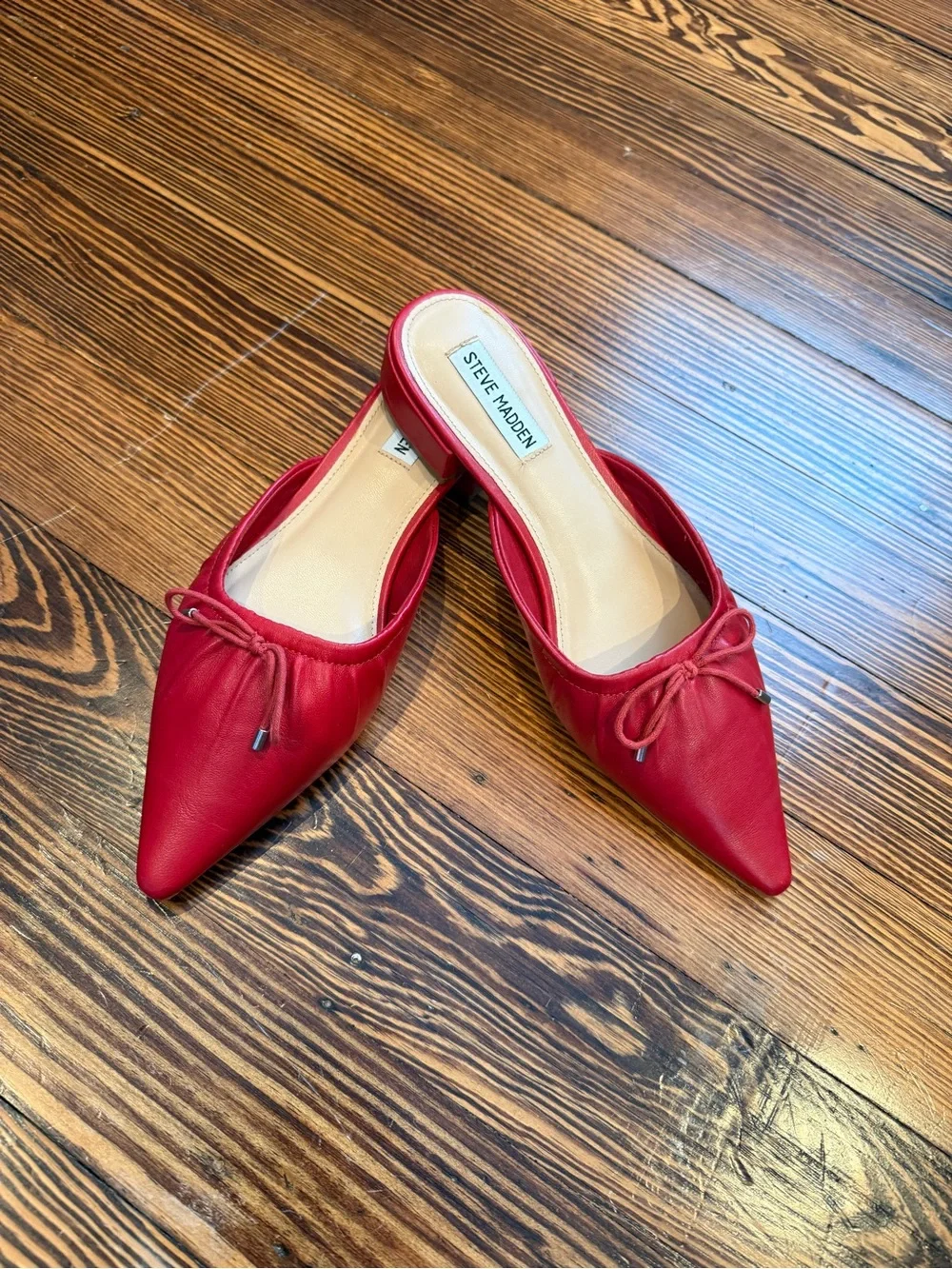 Steve Madden Red Pointed Bow-Accent Slide Mules - Picture 1 of 5